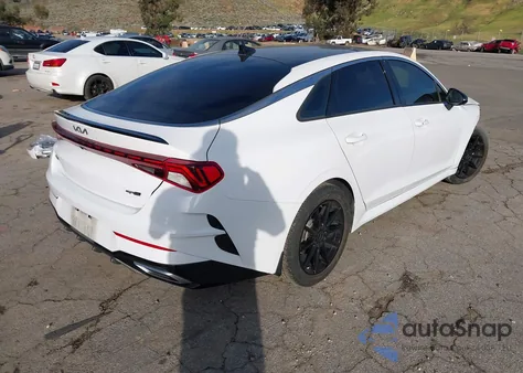 2022 Kia K5 Gt-Line z USA, uszkodzony, nr VIN 5XXG64J26NG158434